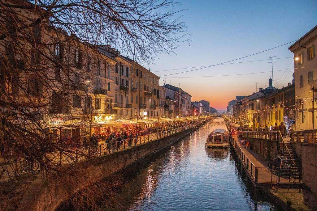 Appartamento Moscova-Duomo Loft Wifi, Netflix & Design Milano Esterno foto